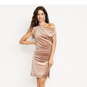Off-Shoulder velvet ruched Dress in Champagne